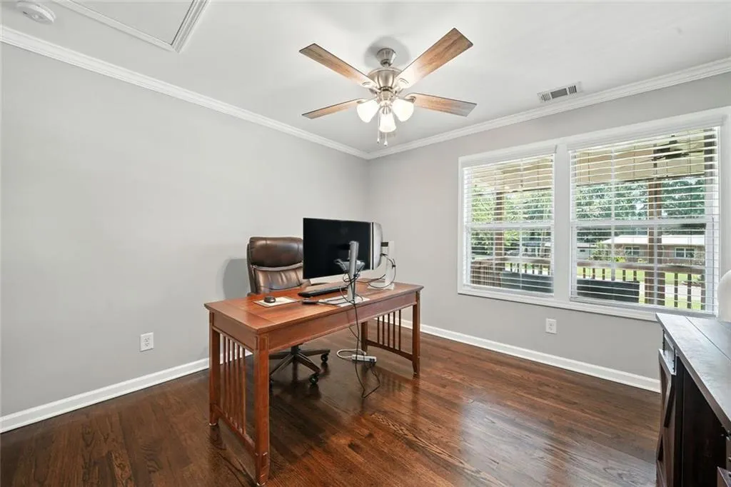 Smyrna, Georgia 30080, United States, 3 Bedrooms Bedrooms, ,3 BathroomsBathrooms,Residential,Active,195973