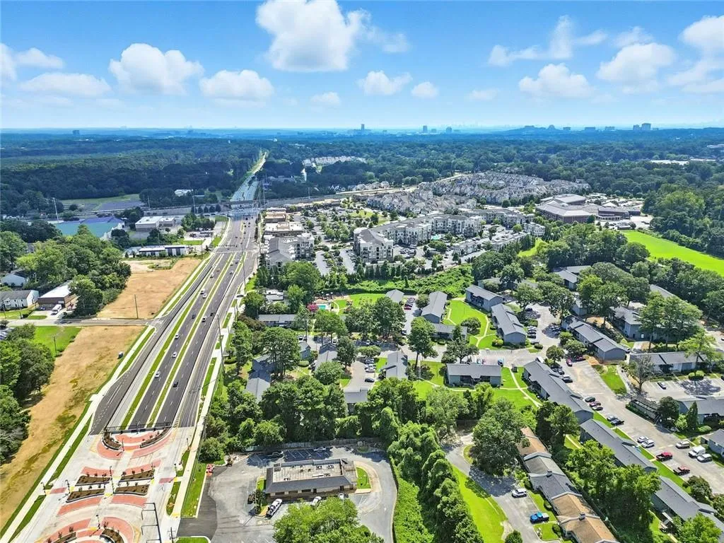 Smyrna, Georgia 30080, United States, 3 Bedrooms Bedrooms, ,3 BathroomsBathrooms,Residential,Active,195973