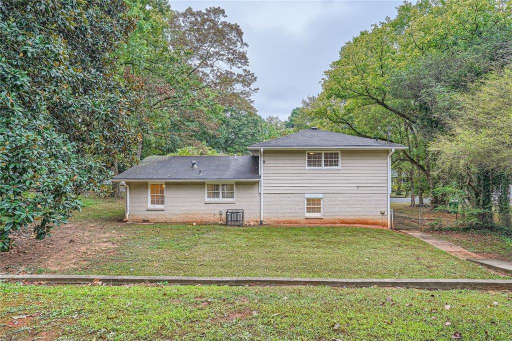 1123 Redan Way, Stone Mountain, Georgia image 28