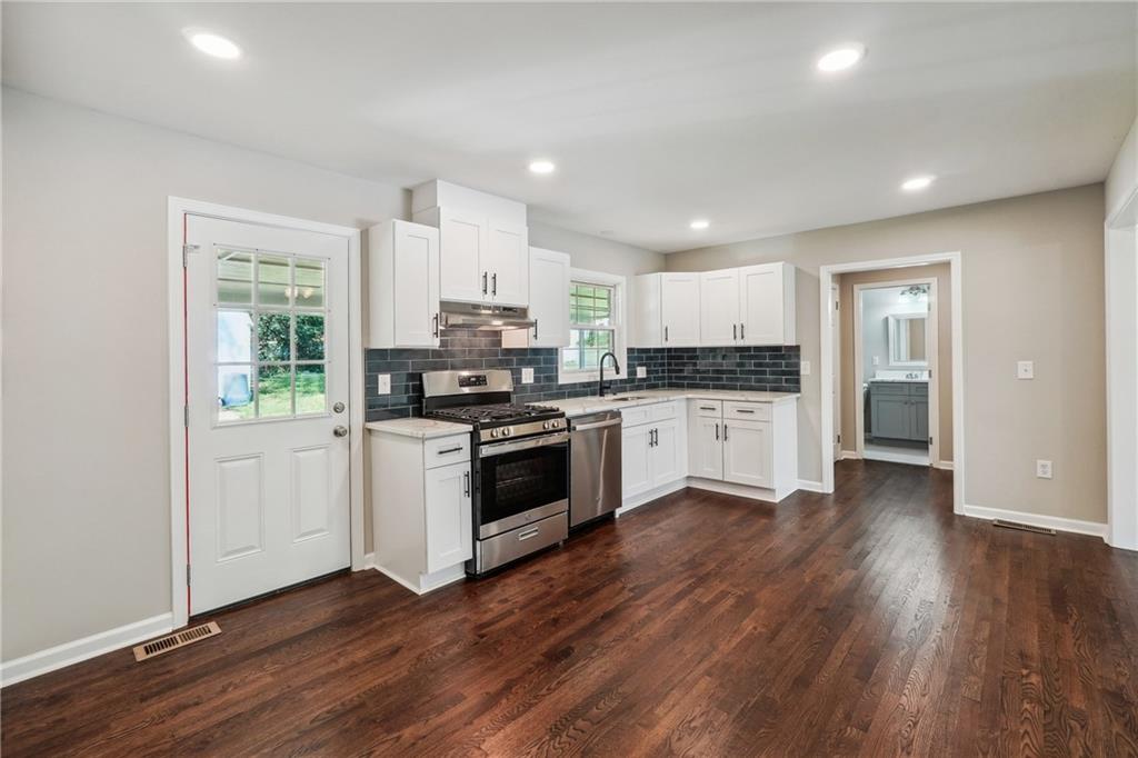 1554 Pine Court, Conley, Georgia image 7