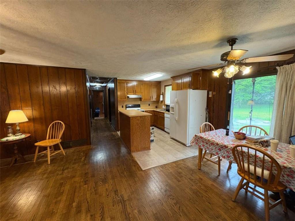 103 Dogwood Drive, Cartersville, Georgia image 4