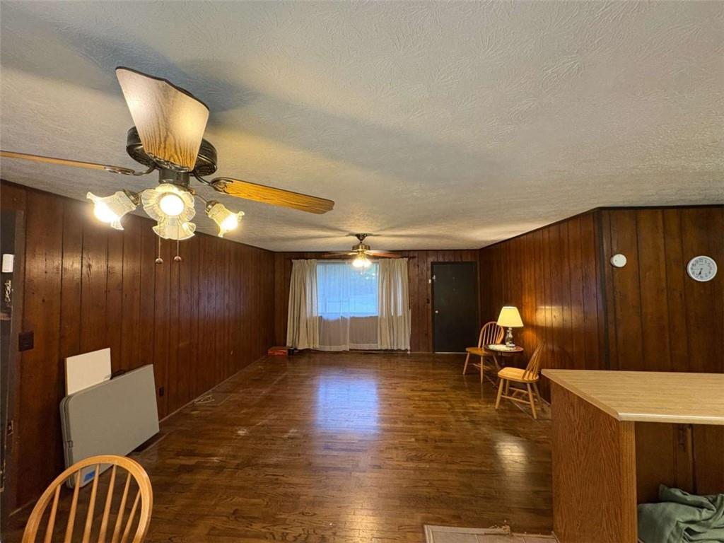 103 Dogwood Drive, Cartersville, Georgia image 3