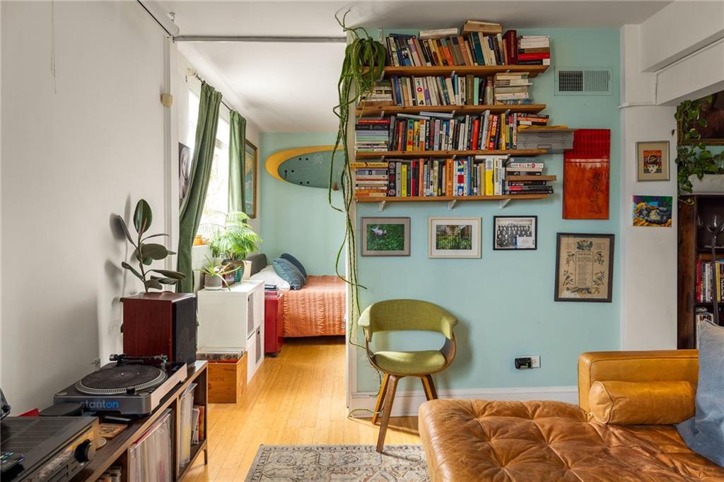 589 Auburn Avenue NE D