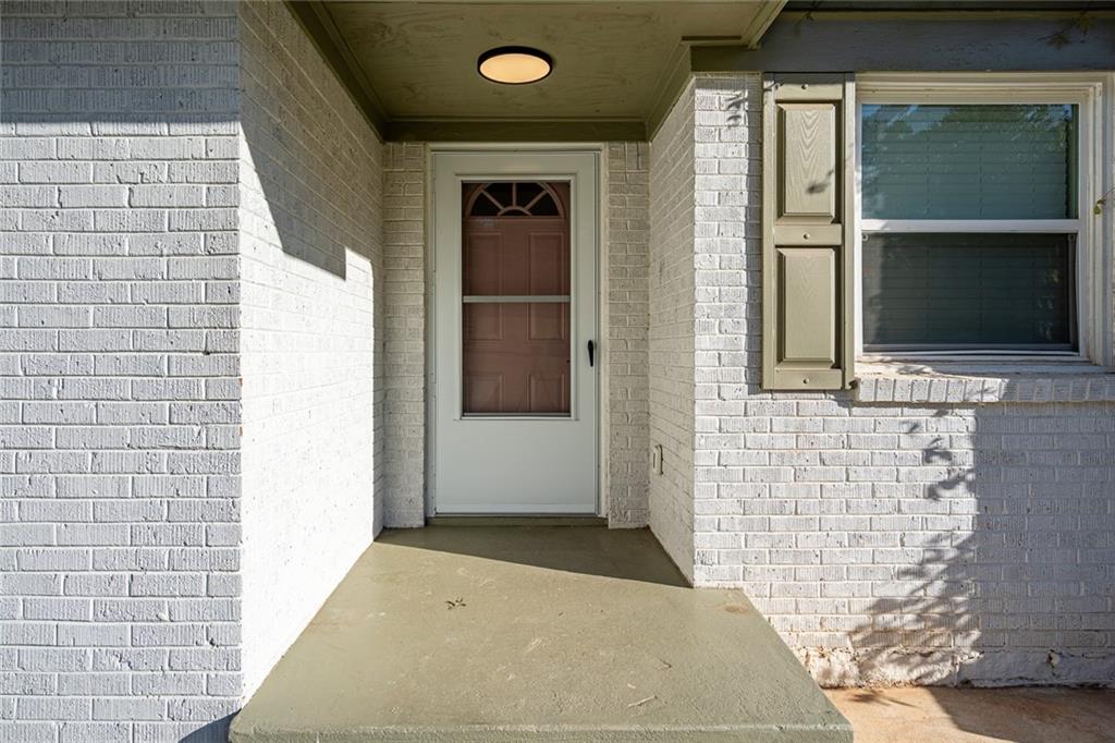 2032 JUANITA Street