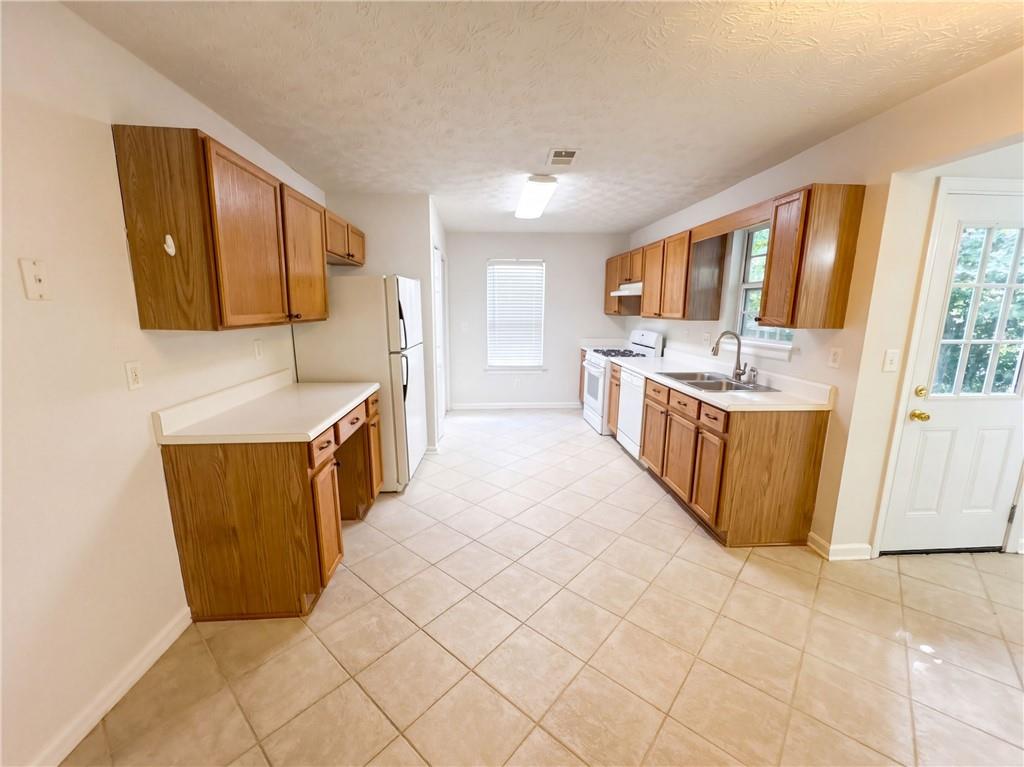 2492 Halcyon Way