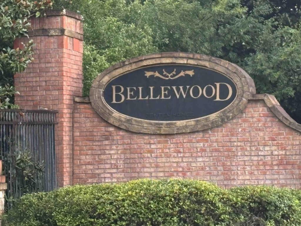 6222 Bellecliff Run