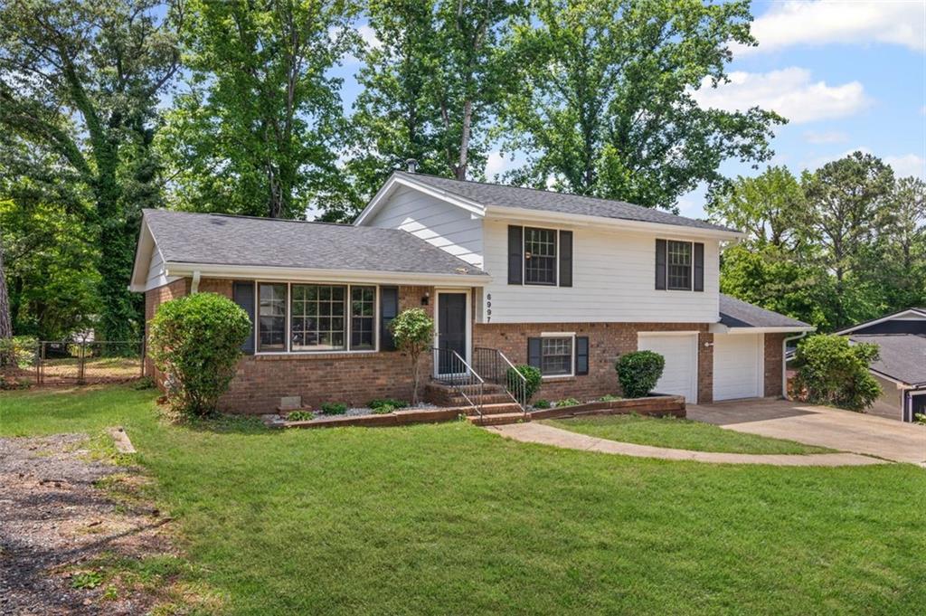 6997 Vesta Brook Drive, Morrow, Georgia image 2