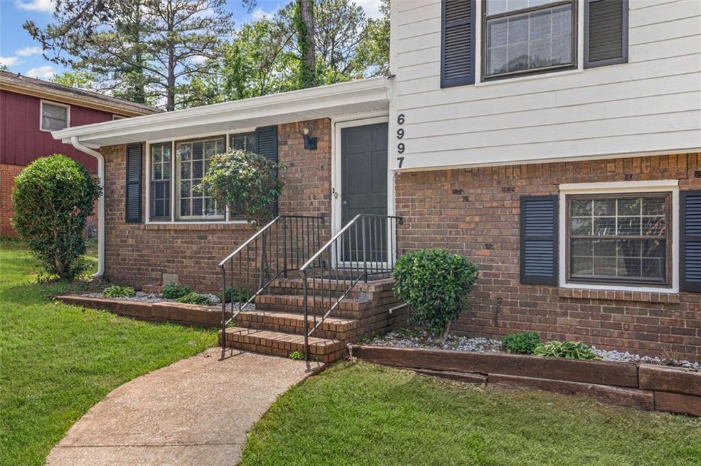 6997 Vesta Brook Drive, Morrow, Georgia image 3