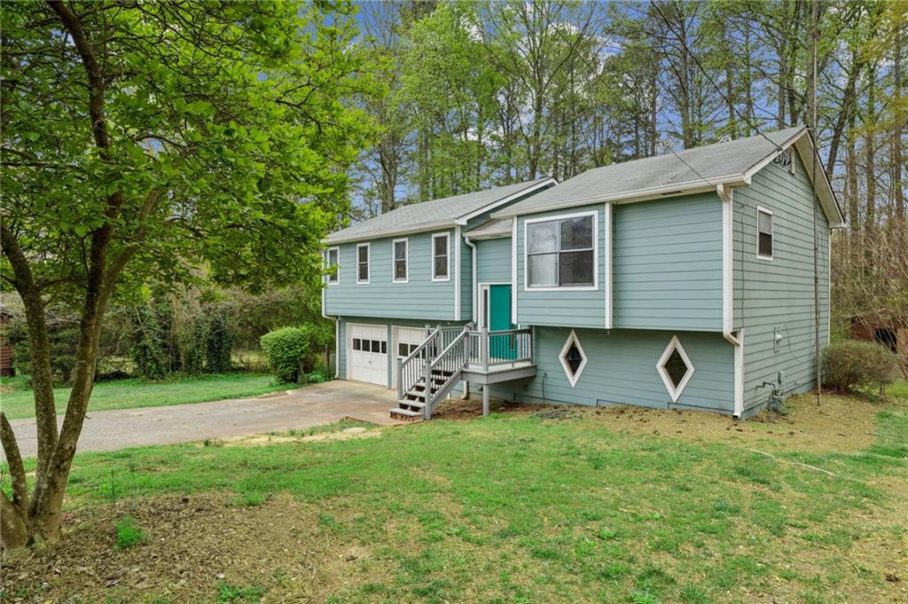 3055 Sawgrass Trail, Lilburn, Georgia image 4