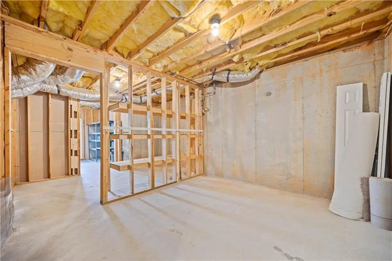 Lawrenceville, Georgia 30043, United States, 6 Bedrooms Bedrooms, ,4 BathroomsBathrooms,Residential,Pending,108850