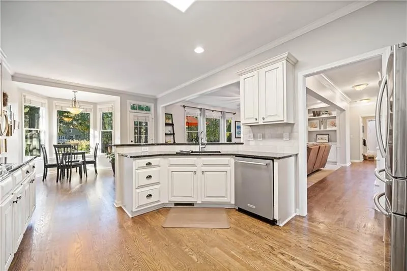 Lawrenceville, Georgia 30043, United States, 6 Bedrooms Bedrooms, ,4 BathroomsBathrooms,Residential,Pending,108850