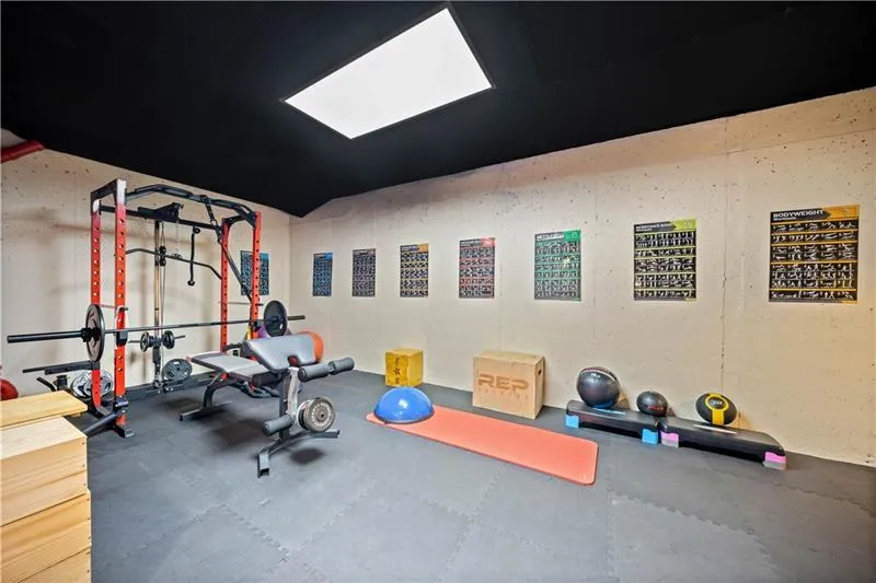 Lawrenceville, Georgia 30043, United States, 6 Bedrooms Bedrooms, ,4 BathroomsBathrooms,Residential,Pending,108850