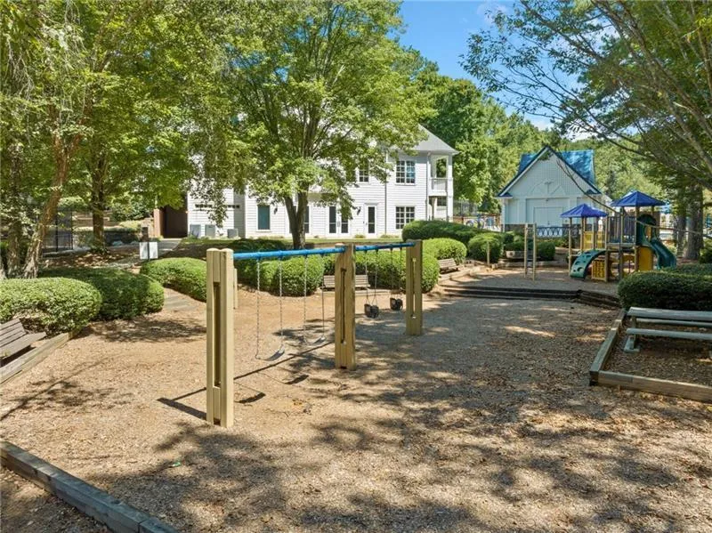 Lawrenceville, Georgia 30043, United States, 6 Bedrooms Bedrooms, ,4 BathroomsBathrooms,Residential,Pending,108850