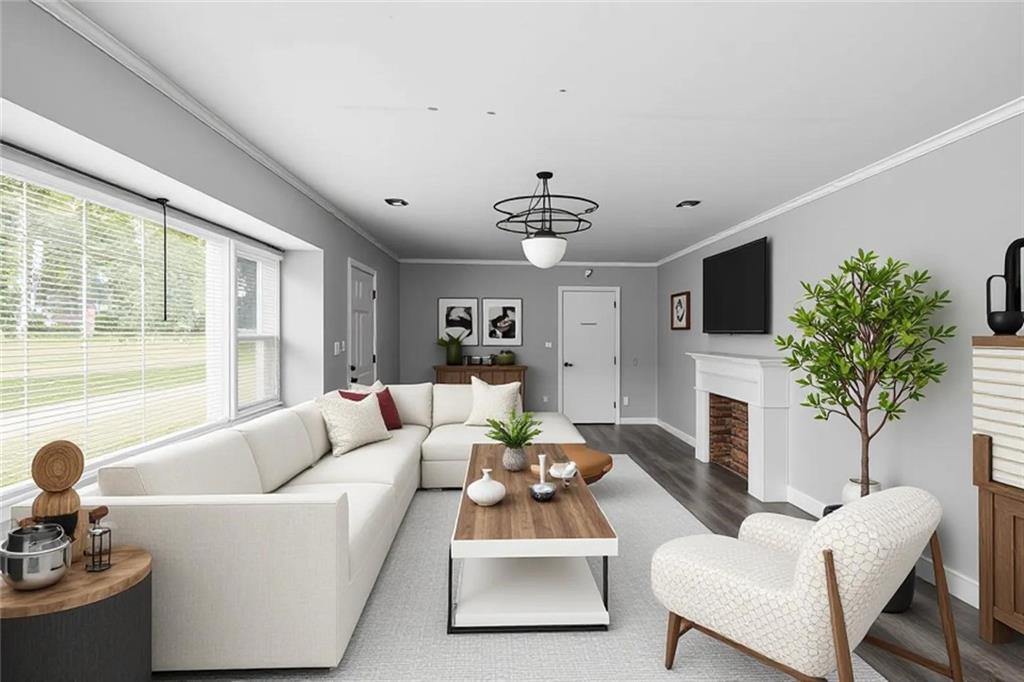1682 Altadena Place SW
