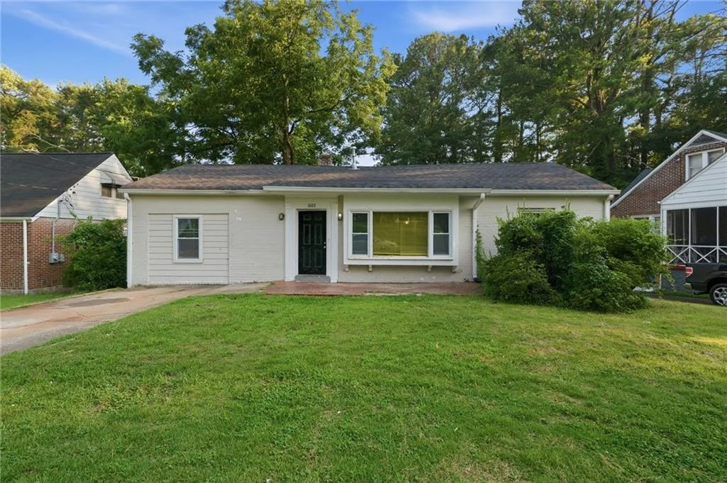1682 Altadena Place SW
