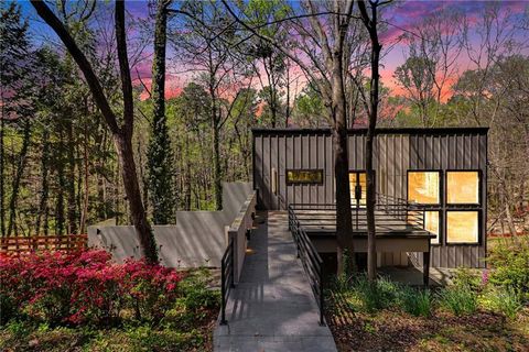 1153 Dawn View Lane NW Atlanta GA 30327