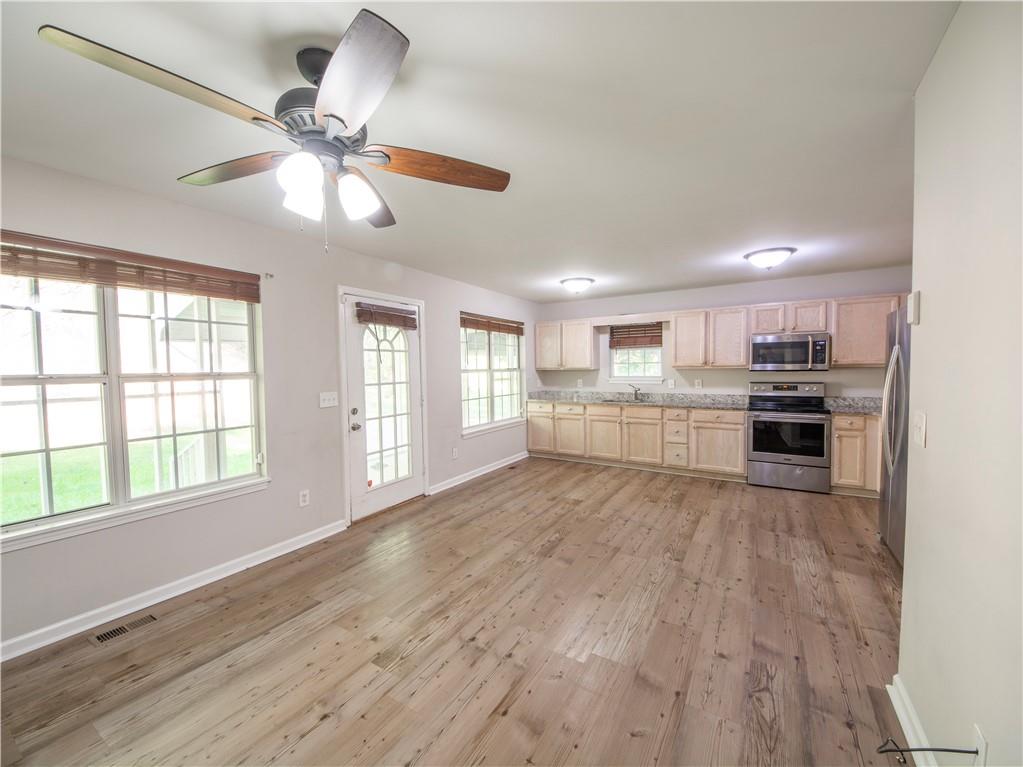 54 Wayland Circle, Cartersville, Georgia image 4