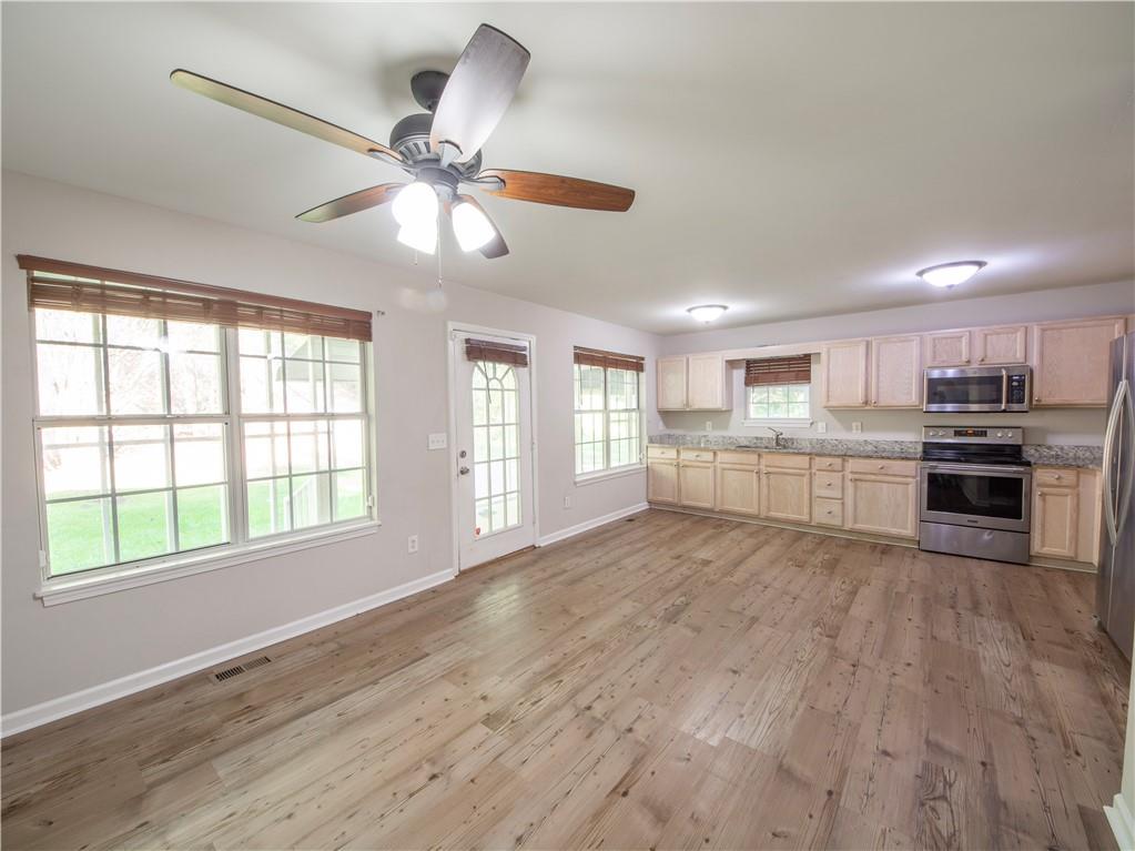 54 Wayland Circle, Cartersville, Georgia image 5