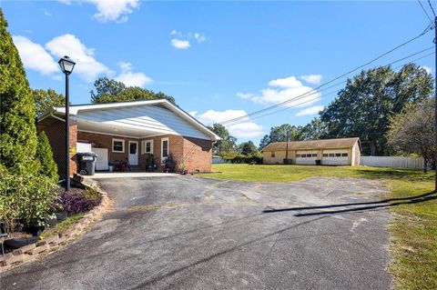 A home in Newnan