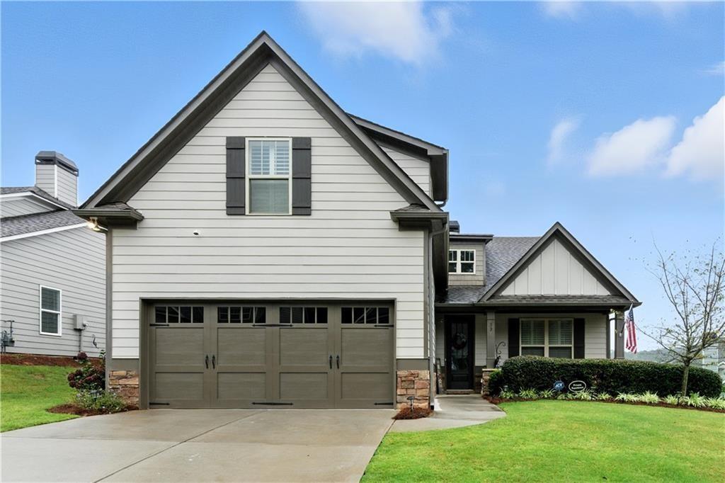 33 Champions Crossing