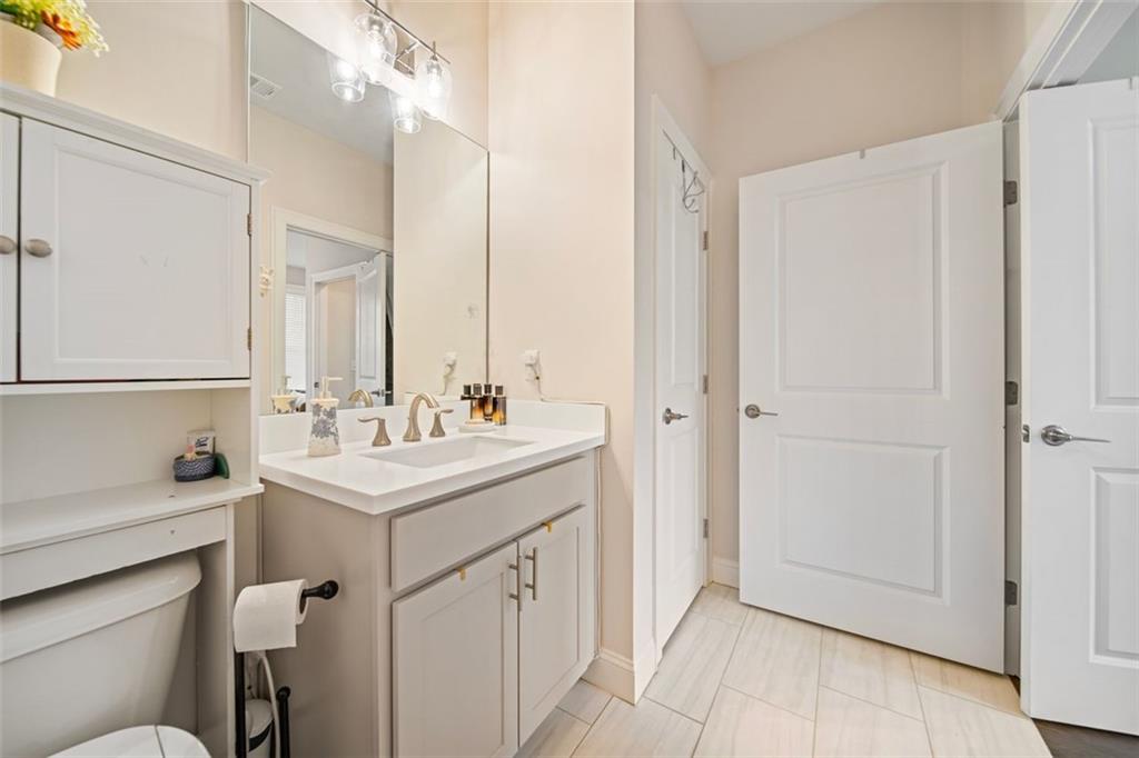 2020 Rivermont Way, Roswell, Georgia image 11