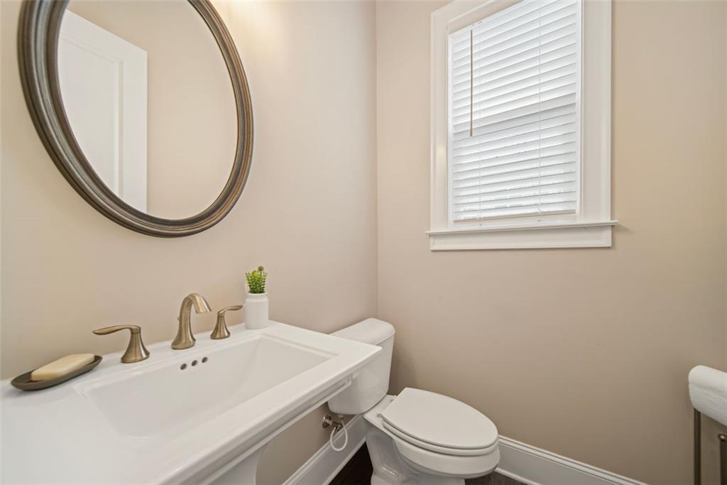 2020 Rivermont Way, Roswell, Georgia image 27