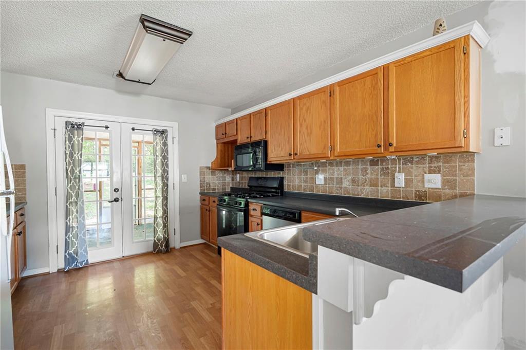 1034 Hillsborough, Kennesaw, Georgia image 7