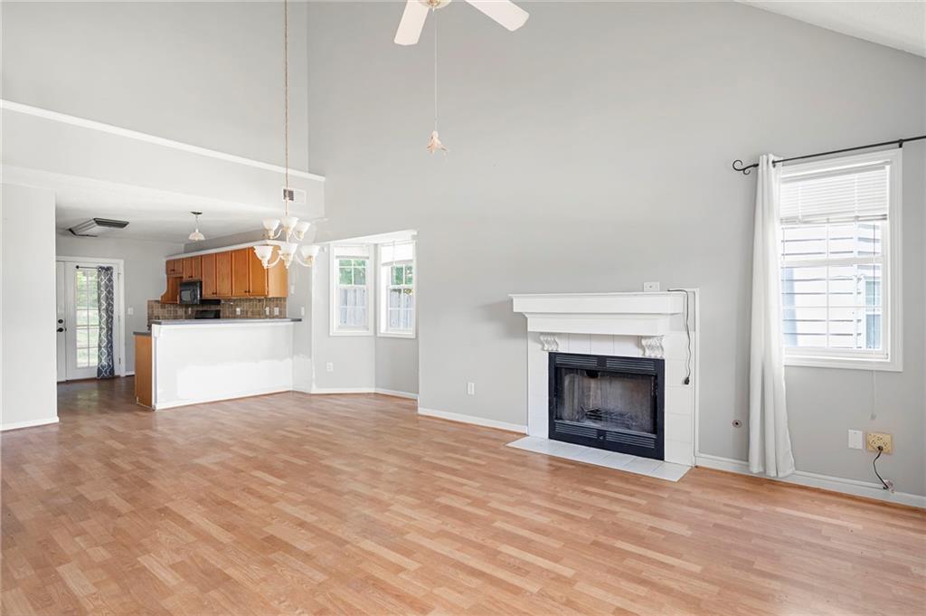 1034 Hillsborough, Kennesaw, Georgia image 3