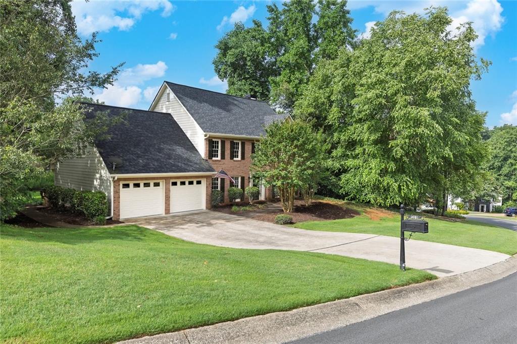 2031 Greyfield Drive NW