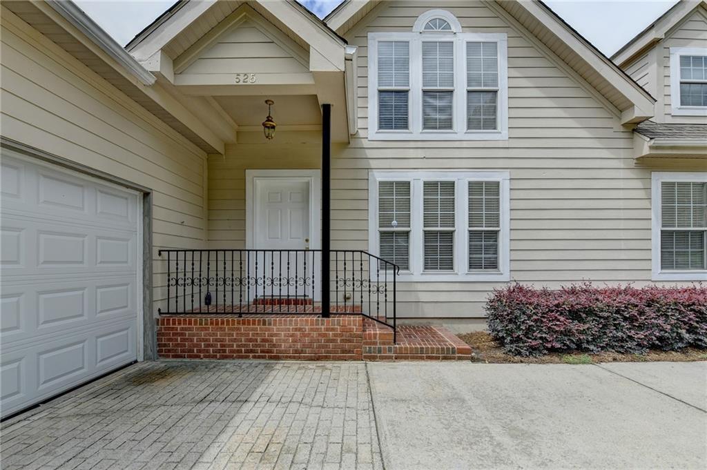 525 Hunnicutt Road SE