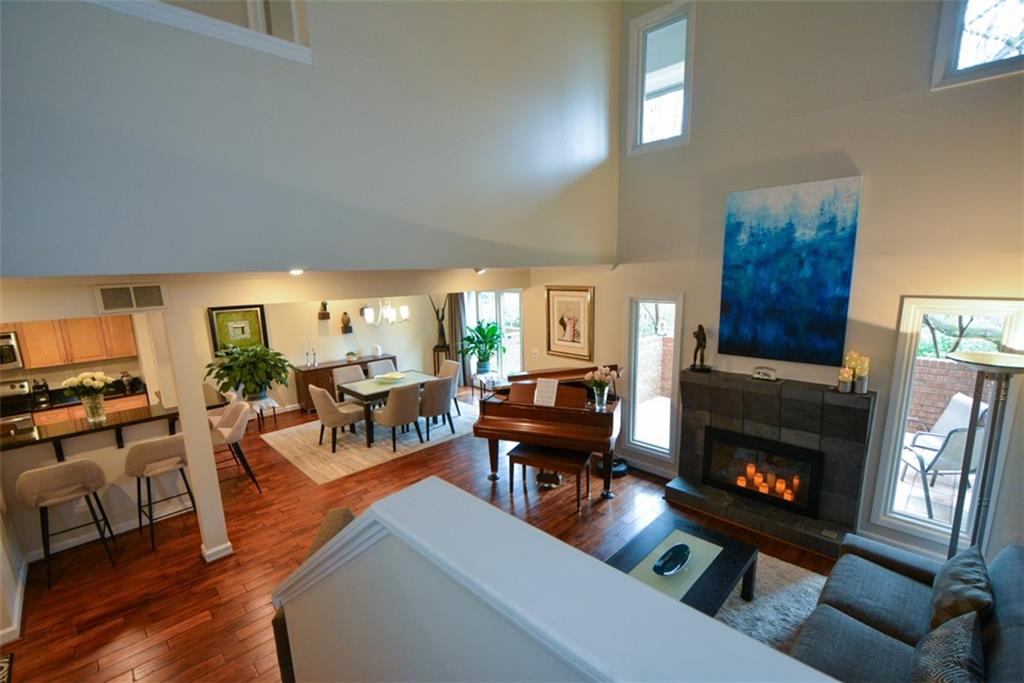 3259 Clairmont North NE