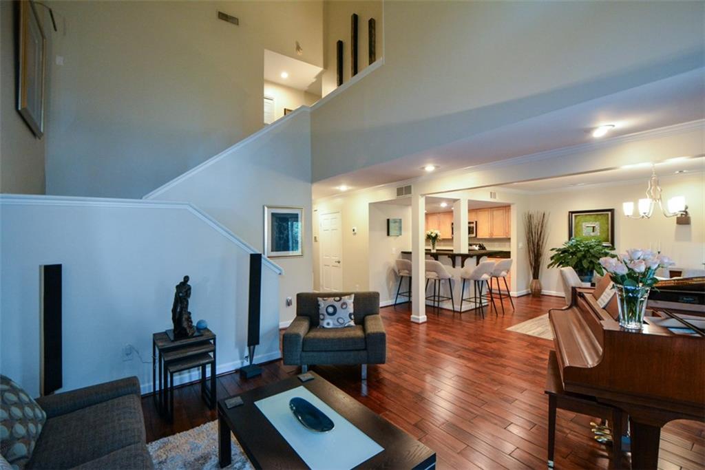 3259 Clairmont North NE