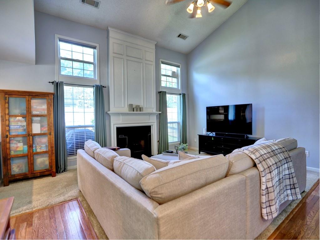 566 Lullingstone Drive, Marietta, Georgia image 17