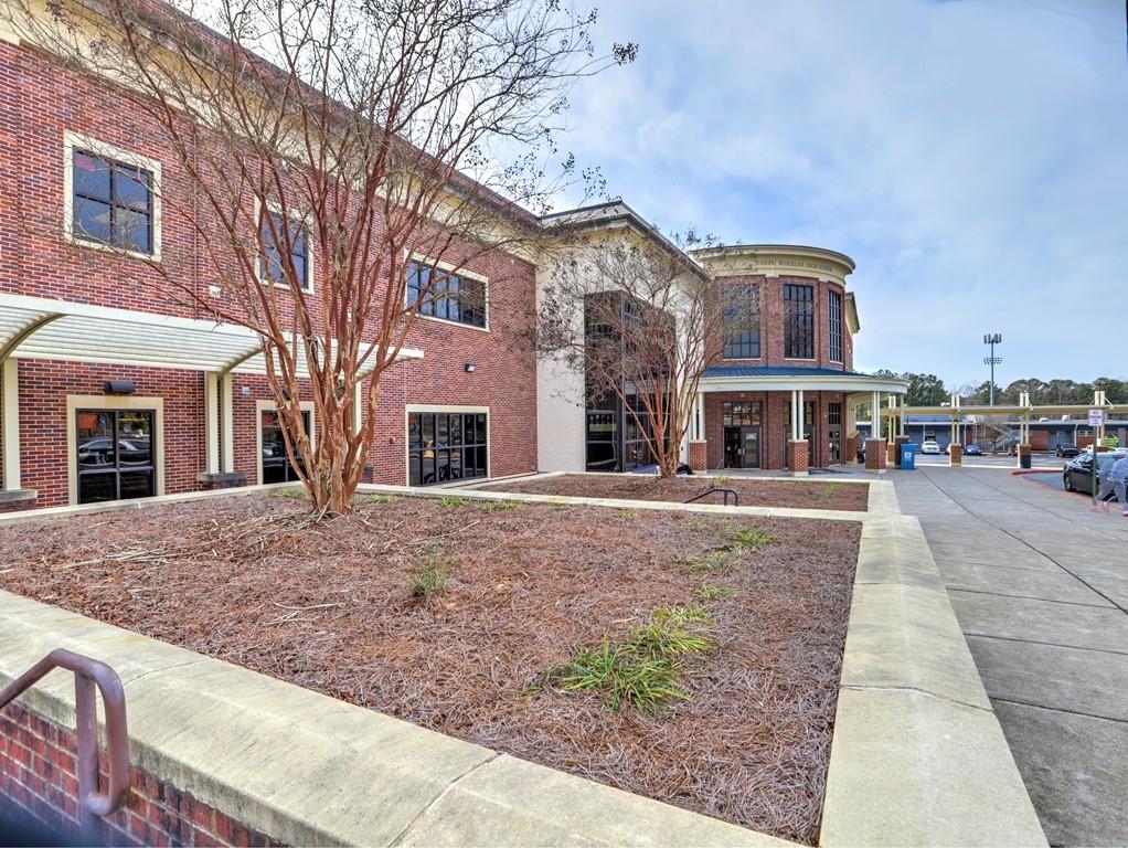 566 Lullingstone Drive, Marietta, Georgia image 43