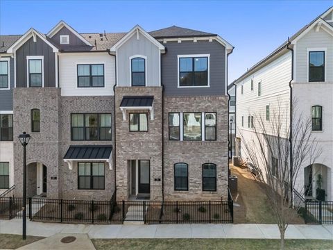 Townhouse For Sale - 335 Walker Avenue<br/> Alpharetta, GA 30076