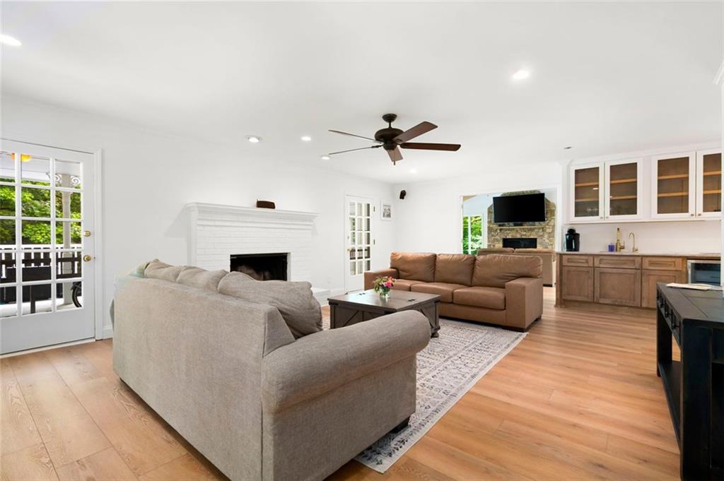 Hampton Lake - Residential