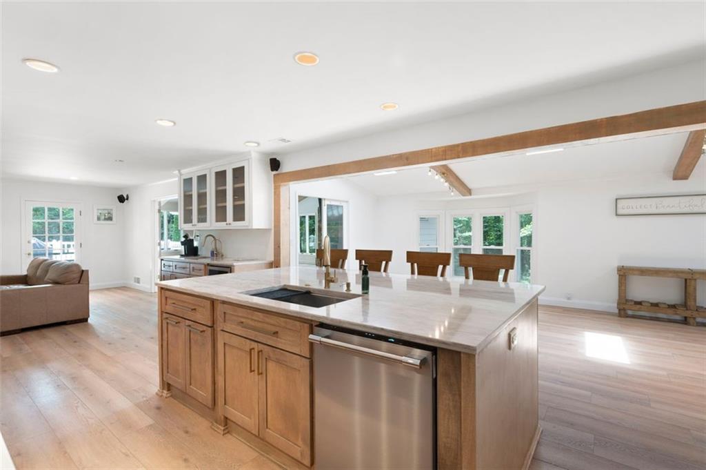 Hampton Lake - Residential