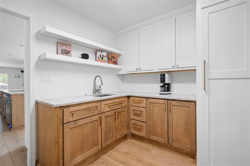 Hampton Lake - Residential