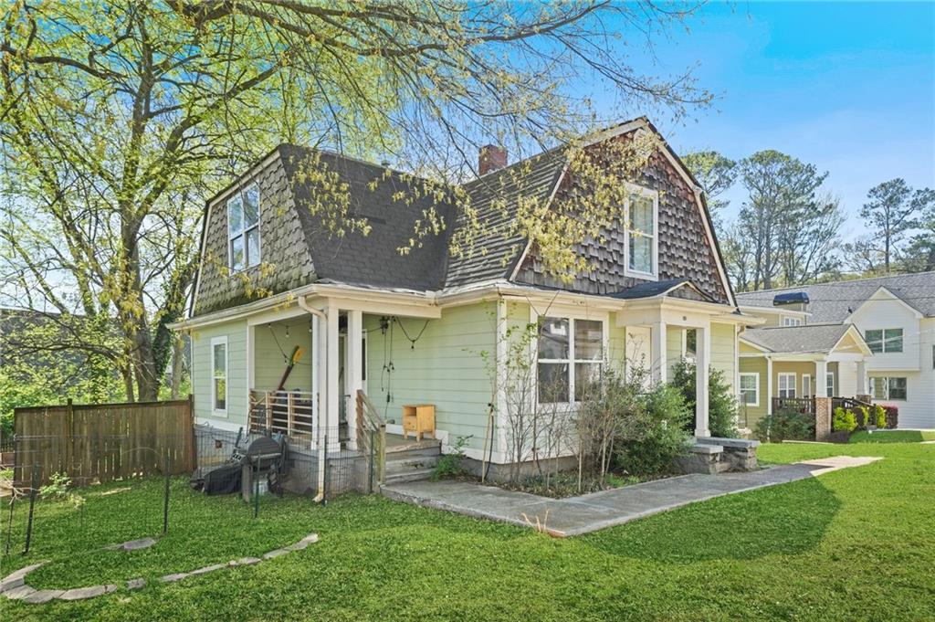 240 Lamon Avenue SE