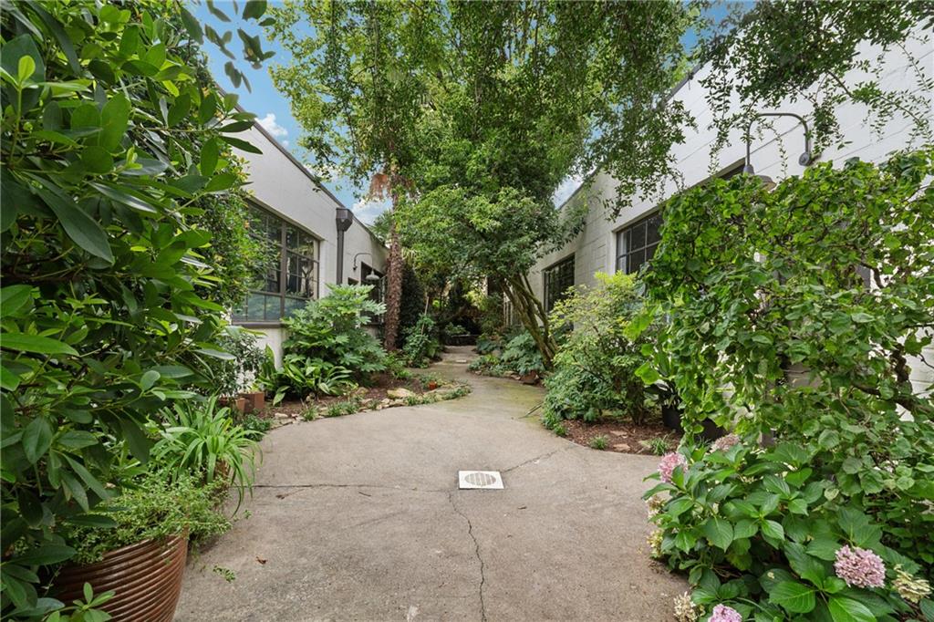 830 Dekalb Avenue NE 11