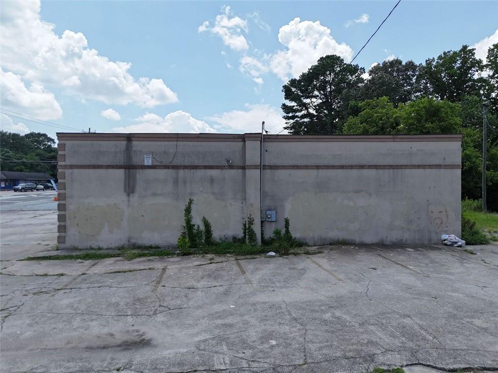 2539 DONALD LEE HOLLOWELL Parkway NW