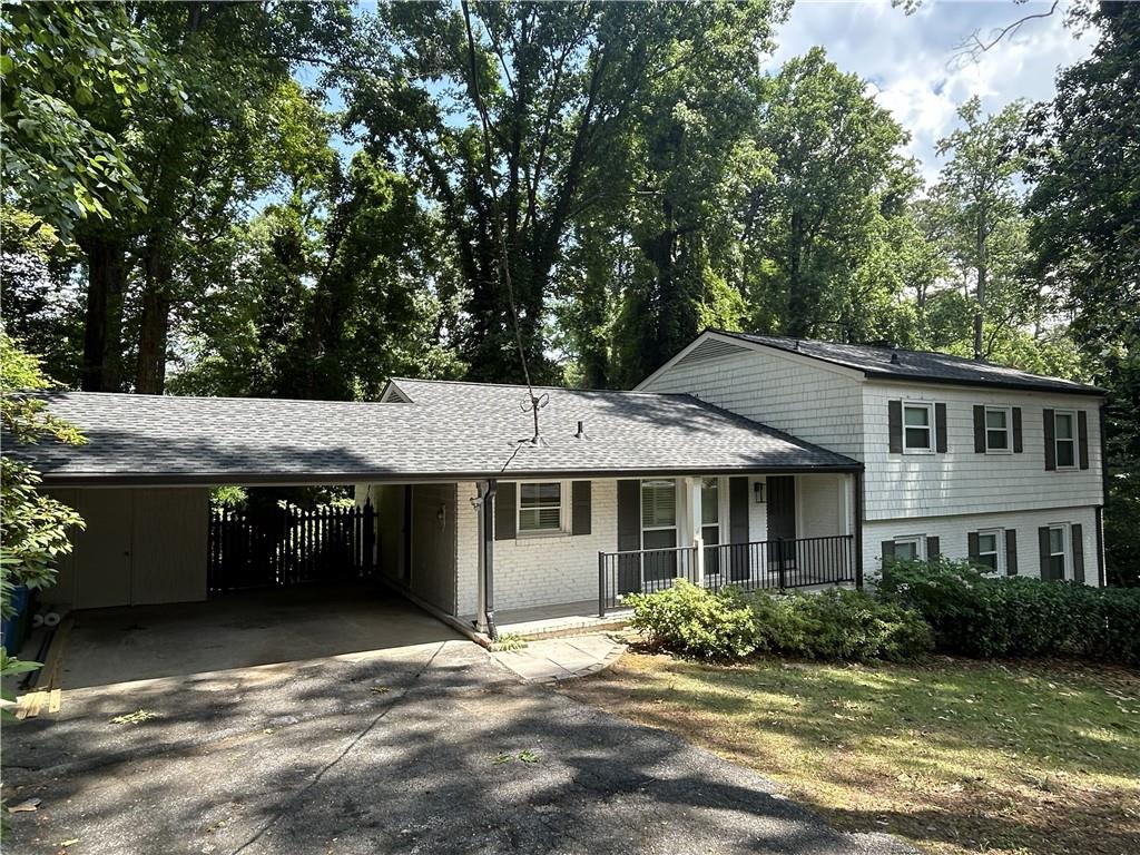 370 Herrington Drive NE