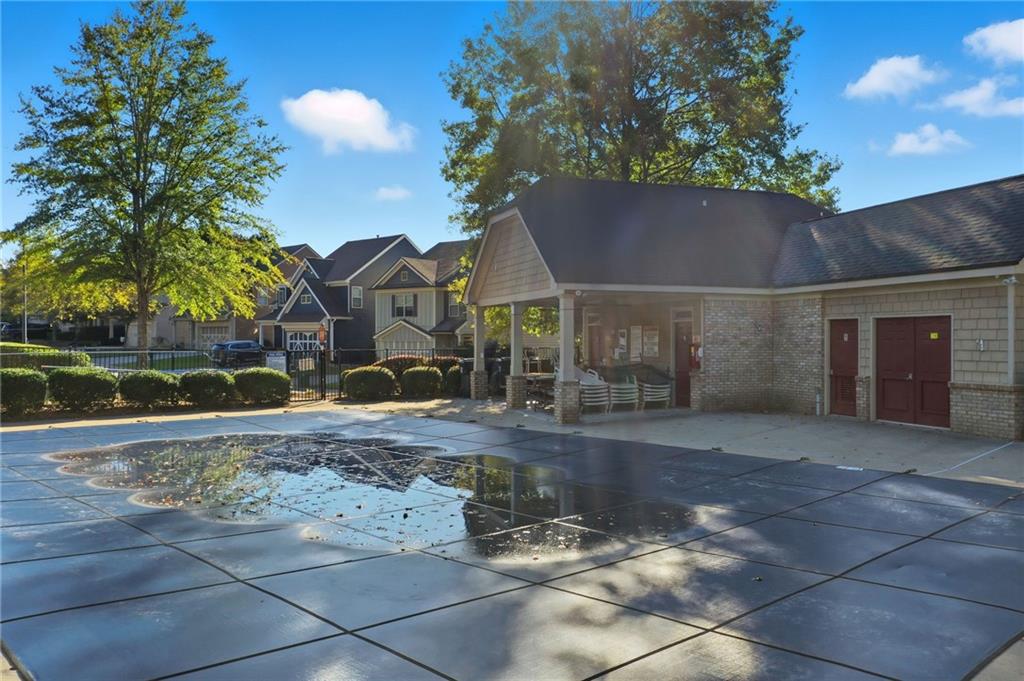 BELMONT TRACE - Residential