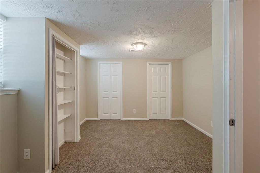 Hollydale - Residential