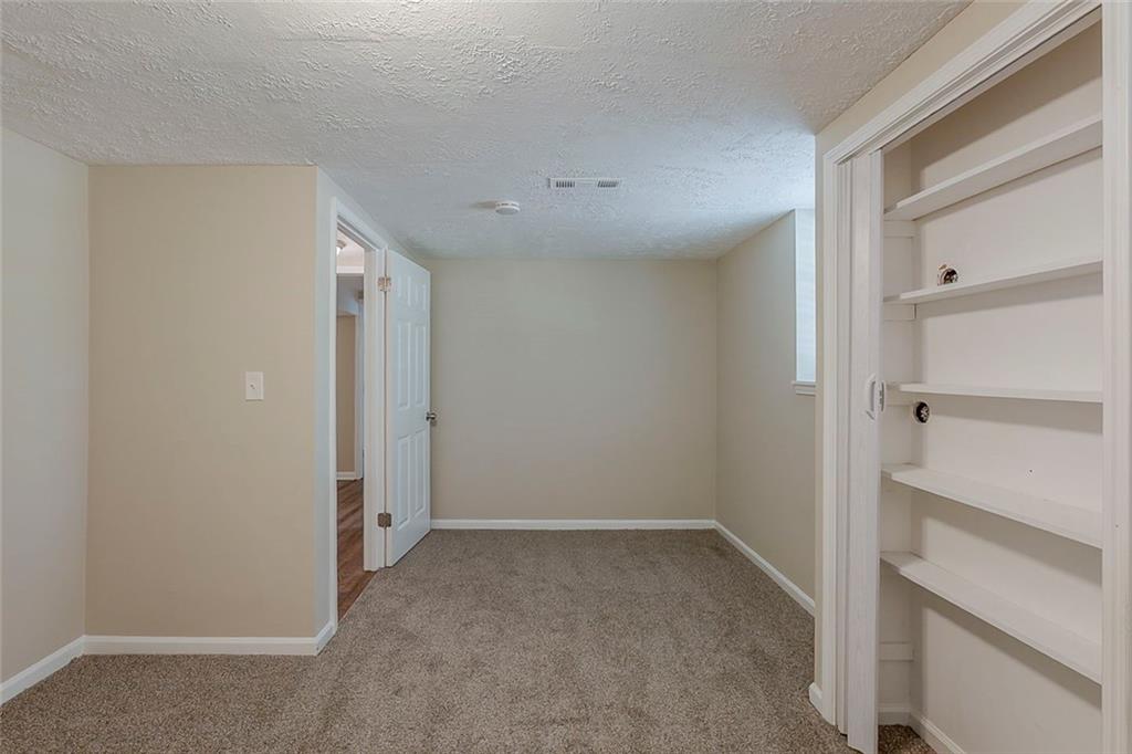 Hollydale - Residential