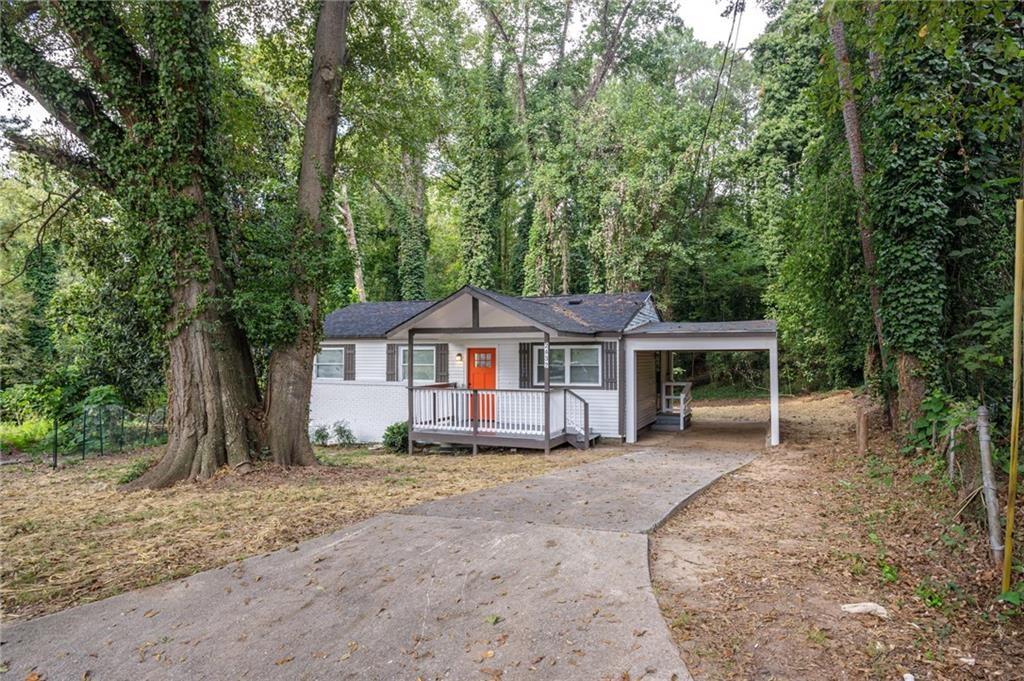 2437 Clarissa Drive NW