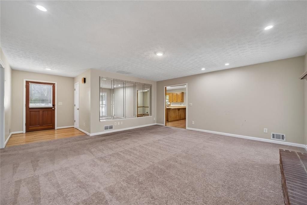 3102 Skyland Drive SW