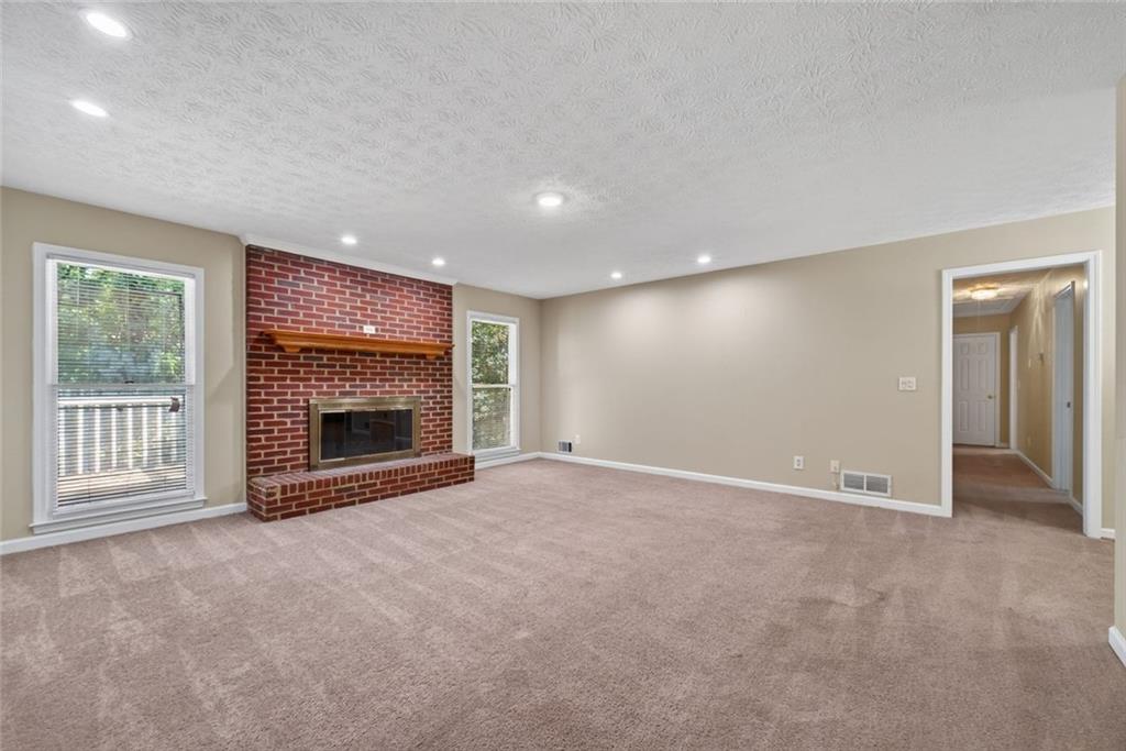 3102 Skyland Drive SW