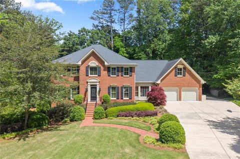 Homes For Sale - 935 Ivy Falls Drive<br/> Sandy Springs, GA 30328