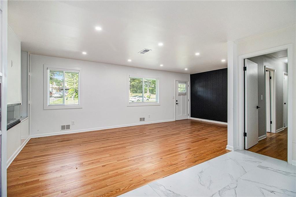 1595 Moncrief Circle